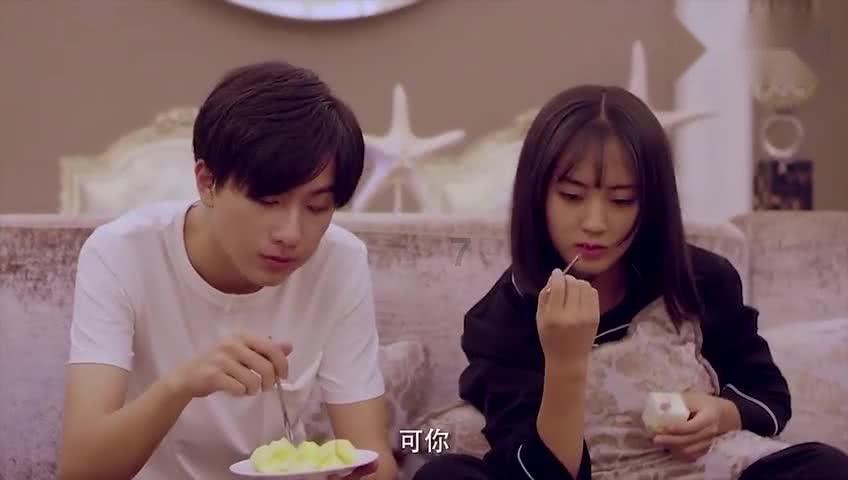 一个女生最近频繁给我点赞评论，是跟我关系近了一步吗？