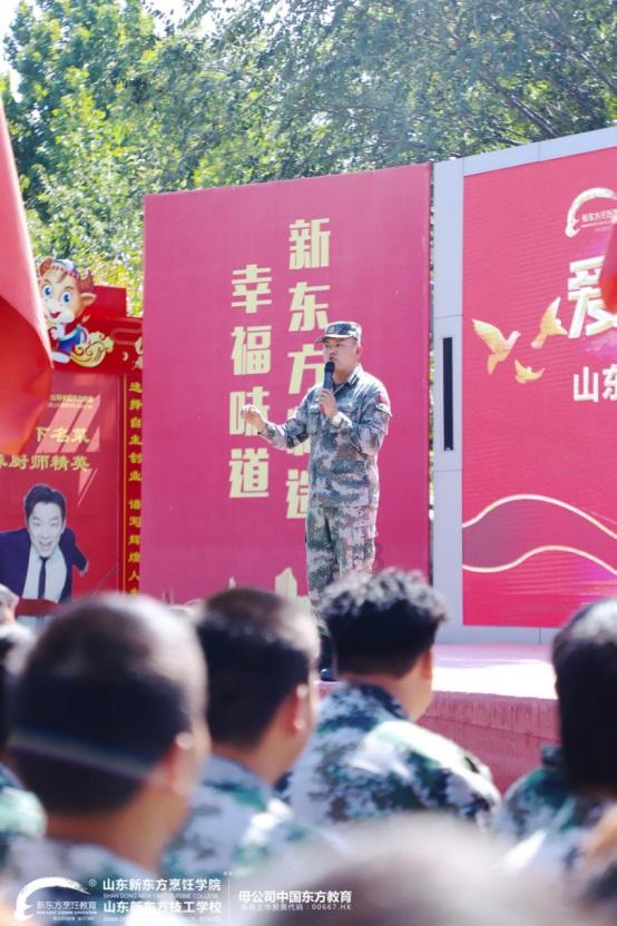 暖在椰城: 情系低保户 寒冬送温暖